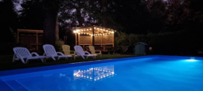La Casa del Árbol Villarrica Cabañas-Piscina-Tinajas